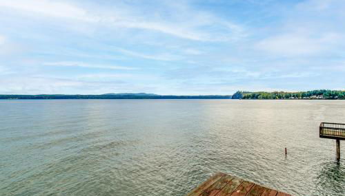 Waterfront Hood Canal Home with Pool Table! - Foto 2