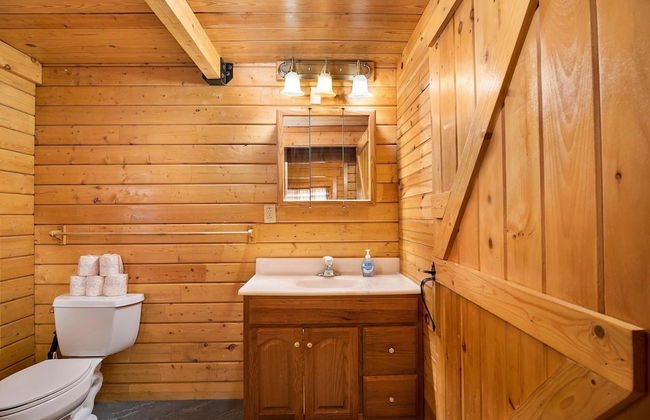 Amazing Getaway: Enjoy our Cozy Log Cabins on the Chesapeake Bay! - Photo 8