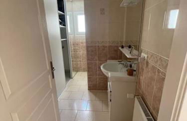 Maison au sein d’un corps de ferme. - Photo 12