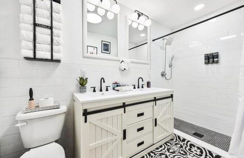 NYC 20min, Sleeps 10, Free Parking, Patio - Foto 19