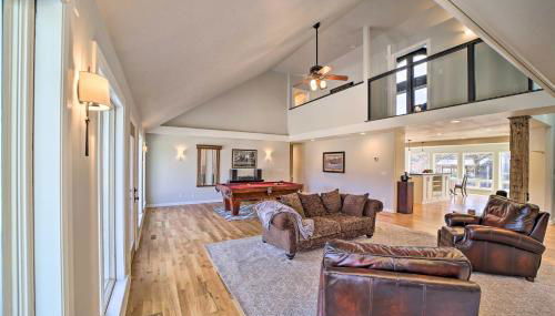 Grand Tulsa Getaway with Private Pond, Dock and Deck - Foto 5