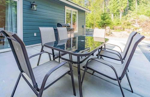 Luxe Mt. Rainier Lodge w/ Hot Tub-AC-Game Room - Foto 18