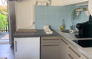 Cottage cosy avec jardin, piscine et parking - Foto 14