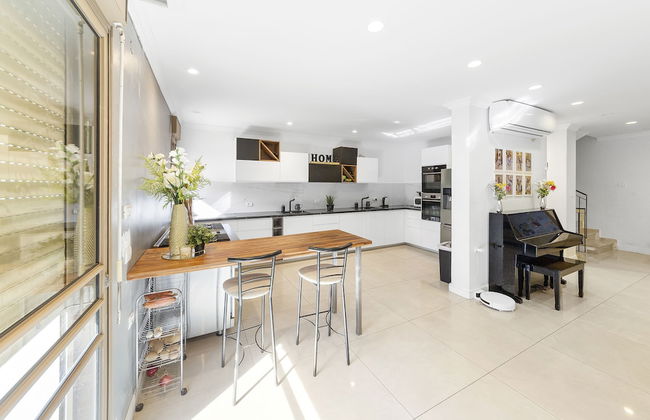 Chateau Gabriel 6 BR Villa w Heated Pool - Foto 14