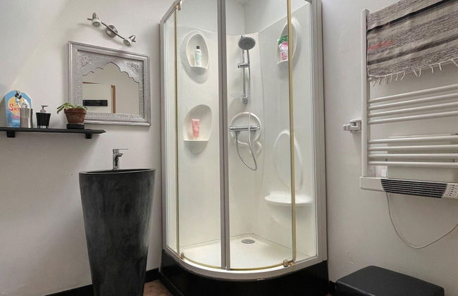 Unusual Duplex With Garden - Foto 14