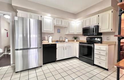 Relaxing Work-Ready 3BD2BA - 1 Mile to U of I - Foto 3