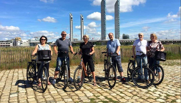 Tour de bicicleta por Bordeaux - Foto 3, Percorrendo Bordeaux de bicicleta
