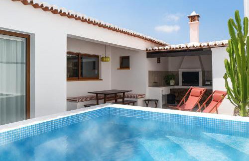 The Old House with Heated Pool, BBQ, Fireplace - Photo 1