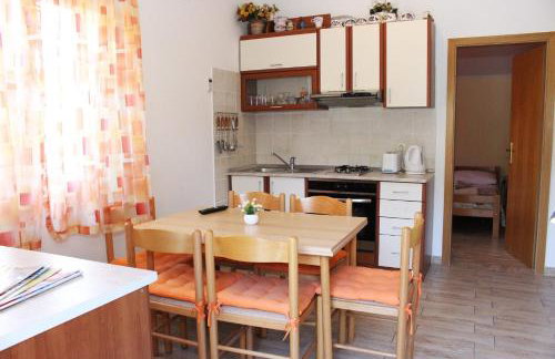 Apartments with WiFi Zlarin - 15409 - Photo 9