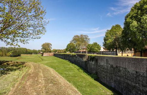 Stunning Home In Capannori With Jacuzzi - Foto 39