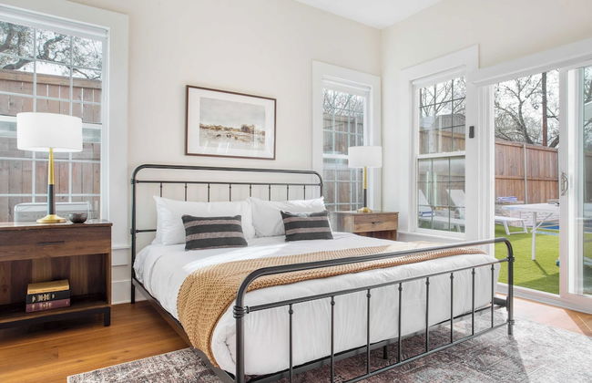 Ramsey by Avantstay Modern Character Home in Austin w/ Pool! - Foto 15