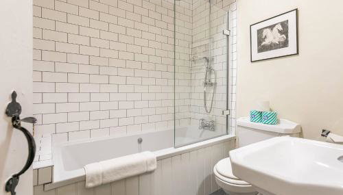 2 Sulphur Wells at Broughton Sanctuary - Foto 5, Shower