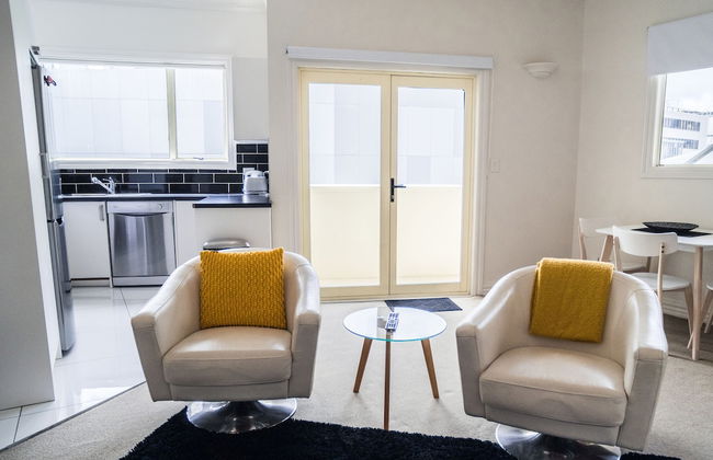 U Suites on Manners - Photo 37