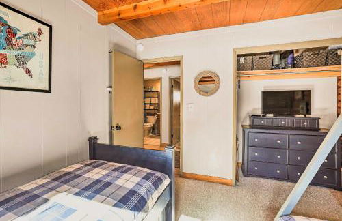 Dog-Friendly Kings Beach Log Cabin with Hot Tub! - Foto 23