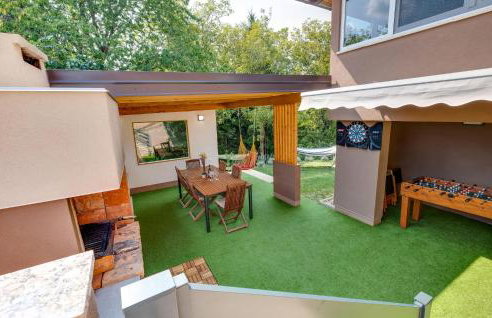 Awesome Home In Gornji Vinkovec - Foto 9