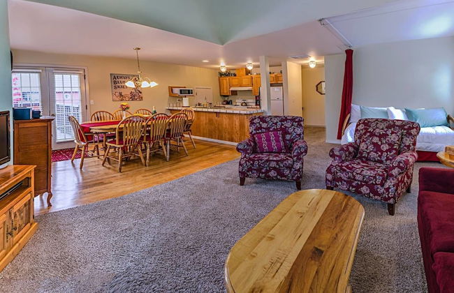 Oak Tower Townhouse-1.5 Blocks to OSF - Foto 4