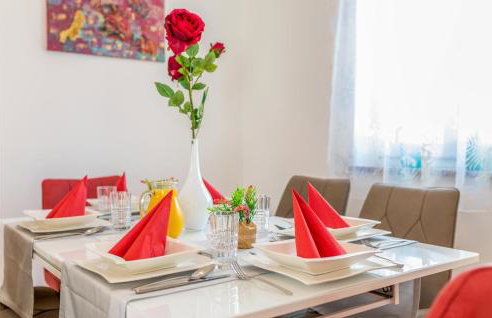 2 Bedroom Lovely Home In Musalez - Foto 17