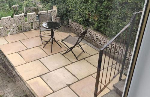 KINGHORN - Private Room, own entrance, ensuite, sunroom & Views - Foto 10