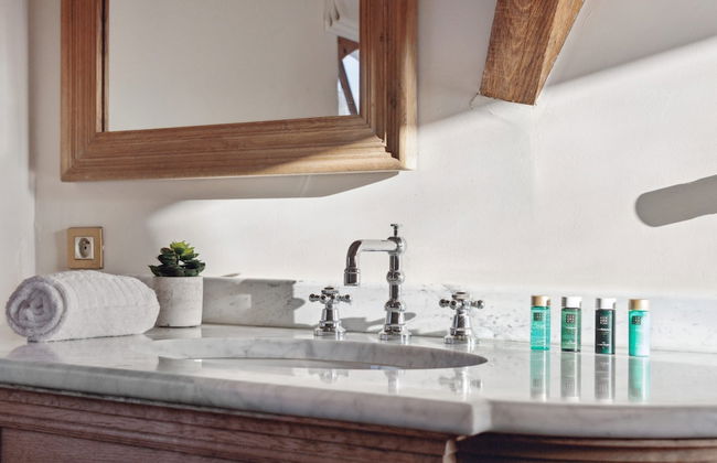 Beautiful and Authentic Penthouse in Bruges Center - Photo 21