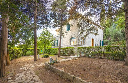 Stone Villa Majestic w Pool - Split Center - Photo 60