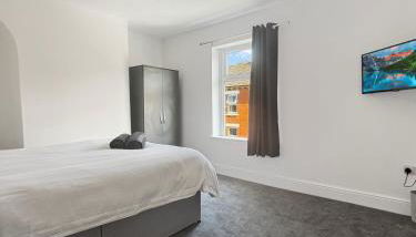 Amaya One -3 bedroom townhouse - with garden - close to town centre - sleeps 7 - Free Gym Access - Foto 3