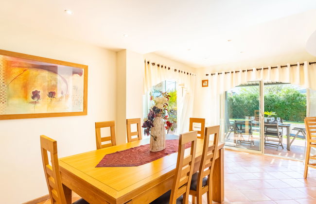 3 bedroom House in Bormes-les-Mimosas with private pool and garden - Photo 7