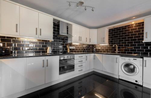 4BR House By Travel Lets Self Catering Accommodation Ballygowan With Near Belfast - Foto 39