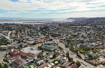 10 Min to the Beach Colorful Home Huge Yard - Foto 48