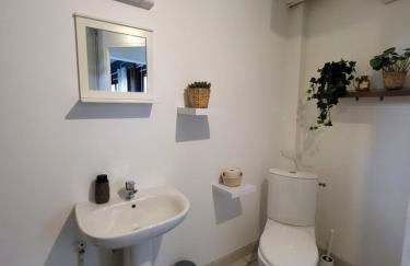 Le Lobrot - studio 2 personnes - parking facile - Foto 12