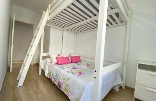 Sol Cavet con jardin Portaventura - Photo 65