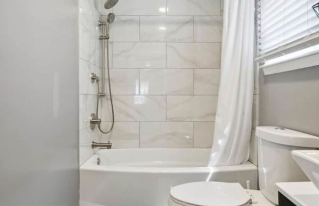 Buckroe Retreat Family Haven Near the Beach - Foto 15