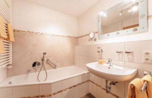 Bergblick-Ferienwohnungen - Foto 11