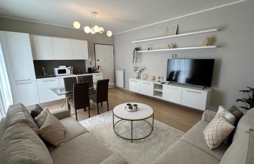 The Captain Apartments Marina next to Verbella Leonardo Academy MXP - Photo 1