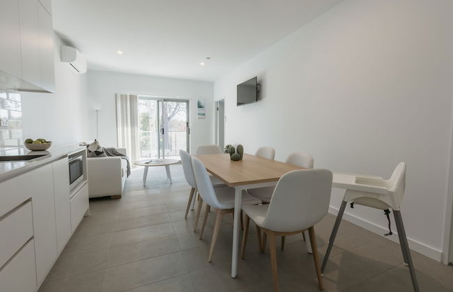 Beach & Bay Stay - Photo 7