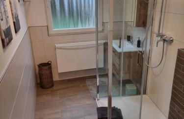 Gästehaus-Ferienwohnung-Appartement mit Terrasse - Nähe Kliniken/ Herzzentrum - Foto 5