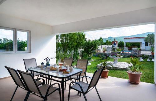 Three-Bedroom Holiday Home in Dabar - Foto 34