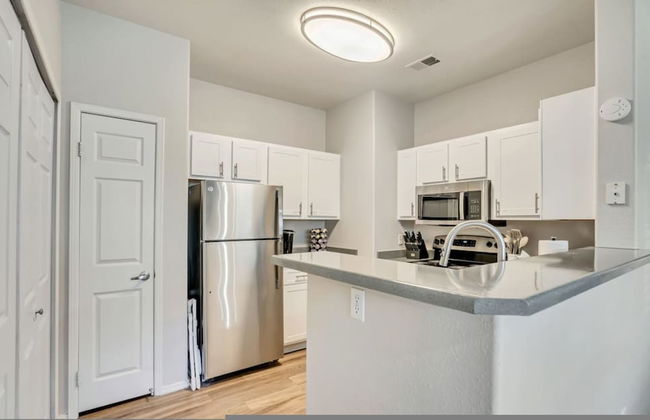 Ground Floor King Beds Pool Gym - Near Hill AFB - Foto 31