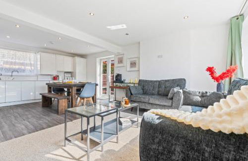 3 Bedroom Bungalow, Van & Car Parking, WIFI, Sleeps 6 - Foto 32