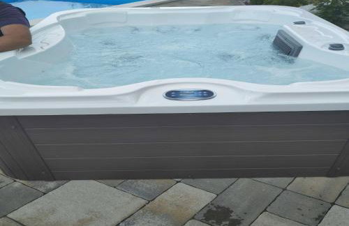 Villa Lemily - Five Bedroom with Swimming Pool - Photo 45