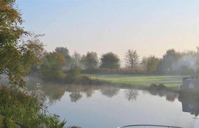 Riverside 2-bed Cottage, Sleeps 3 With Parking - Foto 18