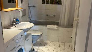 COOLEST Apartment in Berlin, easy Check-in, near BER Airport - Quiet&Cozy Penthouse - Foto 5