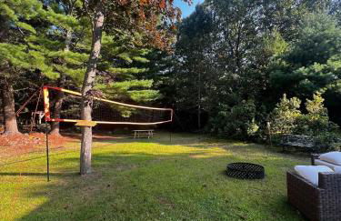 Waterfront Lakehouse Getaway in Clinton with HOT TUB - Foto 16