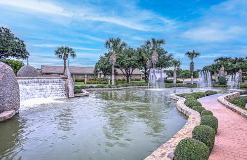 Chic 3BDR for 6 with Pool & Hot Tub Overlooks Marina - Foto 43