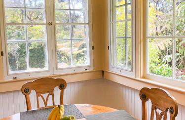 Ola'a House by Volcano Heritage Cottages - Photo 10