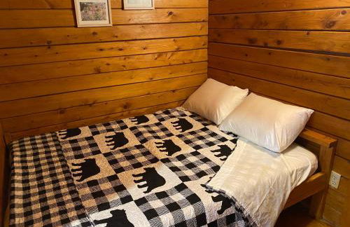 Poolside Rustic Cabin with Amazing Views - Foto 1