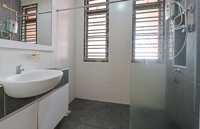 OYO Home 90532 Casa Azlinda Muslim - Foto 26