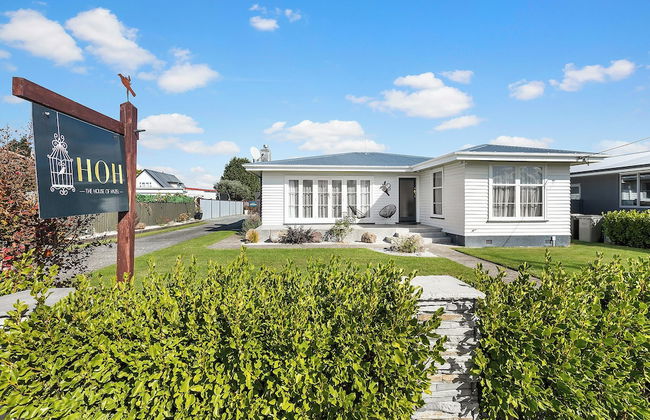 The House of Hazel - Photo 1