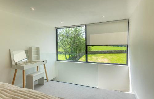 Perfect Family Retreat with Hot Tub, Nr the Lakes - Foto 11