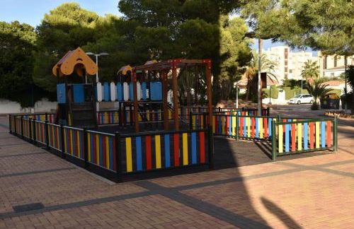 APART TURISTICOS MARINE REST LA MANGA MAR MENOR piscinas privadas - Foto 20