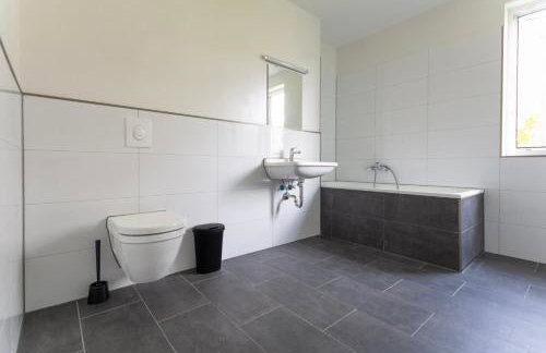 T&K Apartments - BERGISCH GLADBACH - 7 Comfortable Apartments - 20 min to Fair Messe Cologne - Foto 15